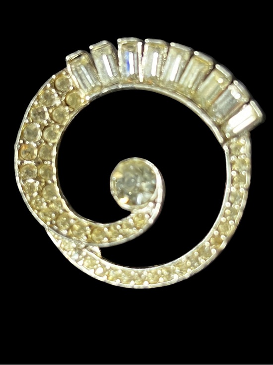 Vintage Jewelry - Vintage Art Deco Silver Tone Spiral Rhinestone Circle Baguette Pin Brooch